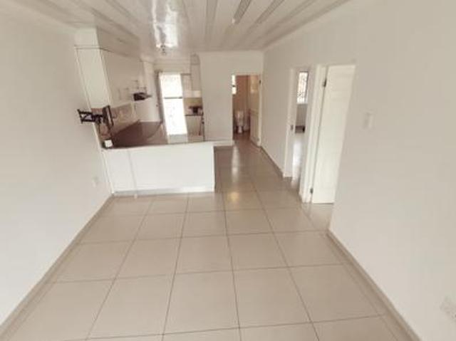spacious 2bedroom apartment to let
