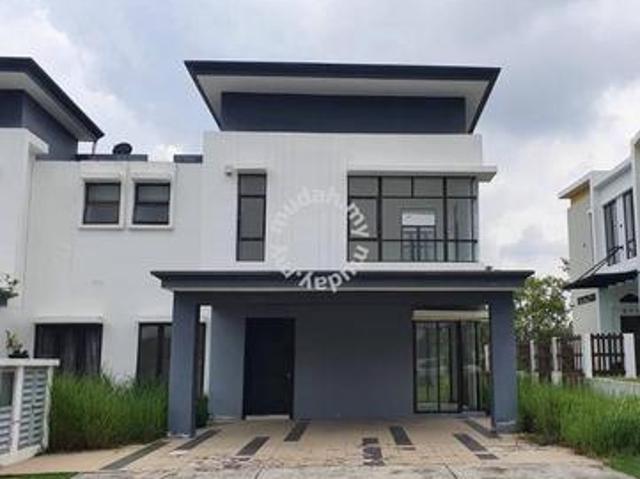 spacious 2sty semi d house merrum setia ecohill semenyih selangor