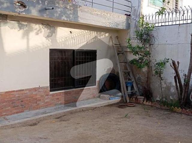 Spacious 300 sq. yard demolished bungalow | dha phase 4 | prime residential dha phase 4