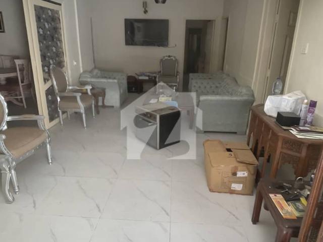 Spacious 3 Bed DD Apartment For Rent Clifton Block 7