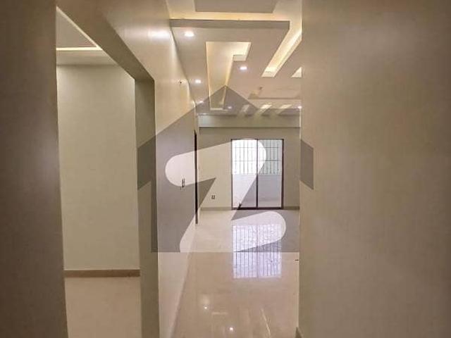 Spacious 3 Bed Drawing Lounge Apartment In Daniyal Residency