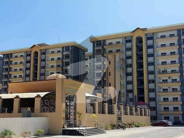 Spacious 3 Bed Luxury Apartment 2700 Sq. Ft | Askari 5, Sector J