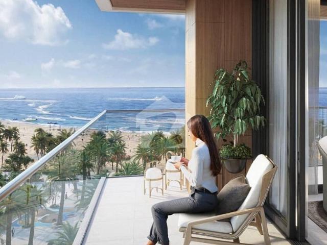Spacious 3 Bed Spacious TV Lounge & Dining Area Marina Facing | Emaar Park Edge DHA Phase 8 Karachi