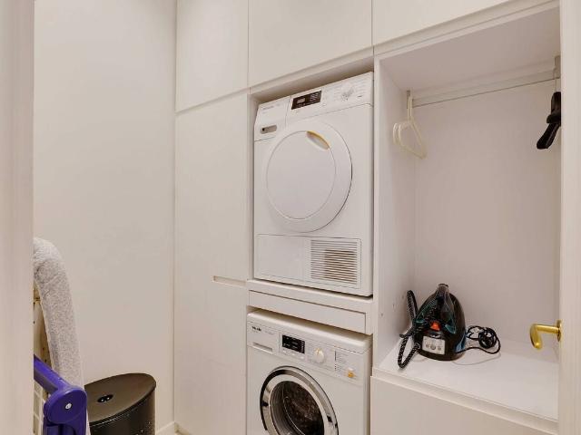 Spacious 3 bedroom/6 person apartment Avenue Foch