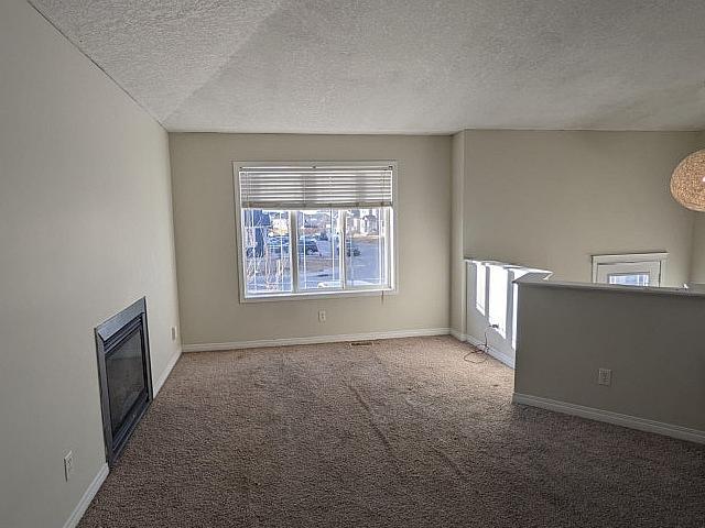 Spacious 3 bedroom, 2 bathroom House In Quiet Martindale – Avail