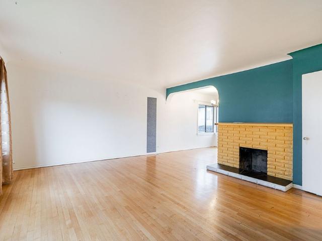 Spacious 3 Bedroom Character Home for Rent – Prime Renfrew Location