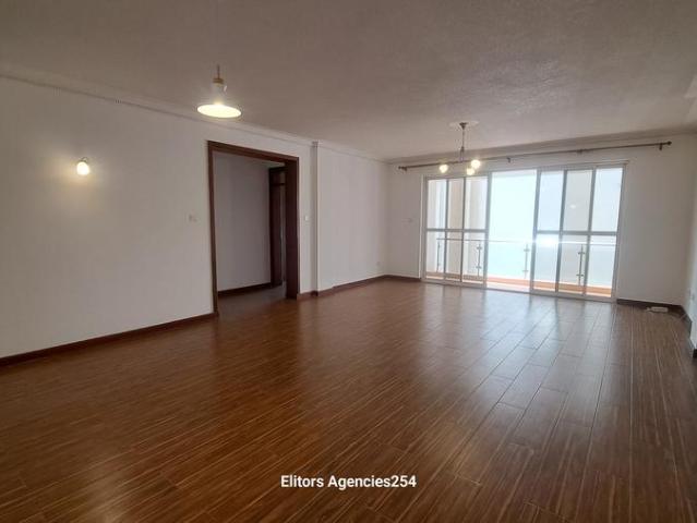 Spacious 3 bedroom all ensuite plus dsq for rent in riverside dr
