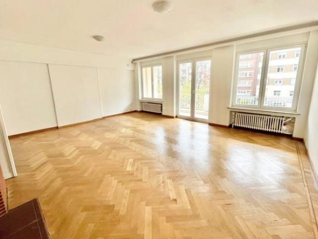 Spacious 3 bedroom apartment in Woluwe Saint Lambert Montgom