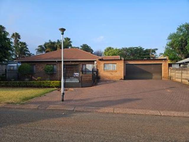 spacious 3 bedroom family home