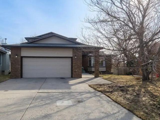 Spacious 3 Bedroom Family Home | Steps from Parks & Schools in Ranchlands