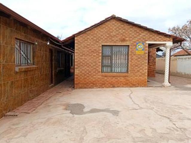 spacious 3 bedroom family home with.