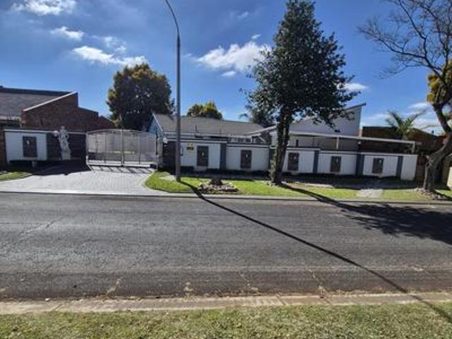 spacious 3 bedroom family home with.