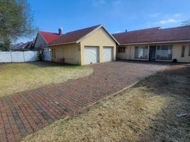 spacious 3 bedroom family home with.
