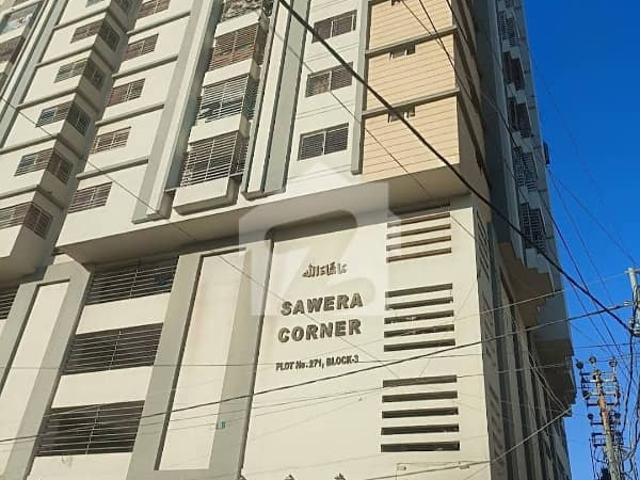Spacious 3 Bedroom Flat with Terrace in Prime Bahadurabad Location