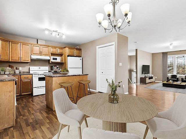 Spacious 3 Bedroom House! Available August 1st!