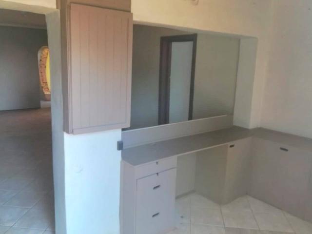 SPACIOUS 3 BEDROOM HOUSE WITH 2 BEDROOM FLAT FOR SALE IN MOUNTAIN VIEW
