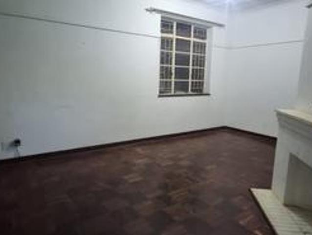 spacious 3 bedroom house to rent in.