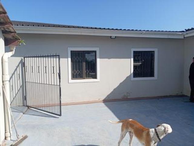 spacious 3 bedroom house to rent on.