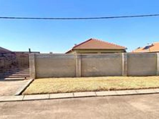spacious 3 bedroom home on a huge st.