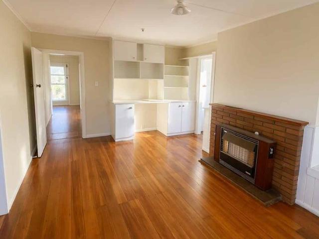 Spacious 3 Bedroom Home + Sleepout Your Next Family Home Awaits