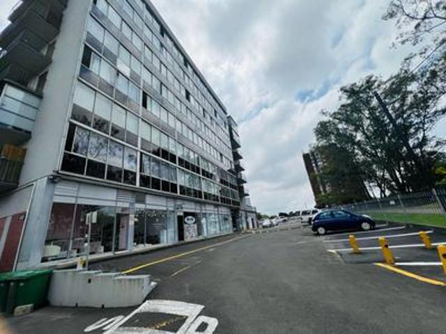 spacious 3 bedroom in bamboo lane