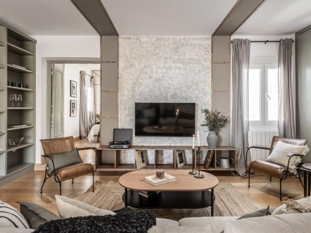 Spacious 3 Bedroom Mountain Inspired Apartment with Private Terrace and City Views, Madrid Amsterdam Apartments for Rent