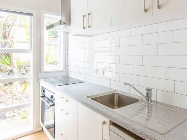 Spacious 3 Bedroom + Study Home in Mt Albert