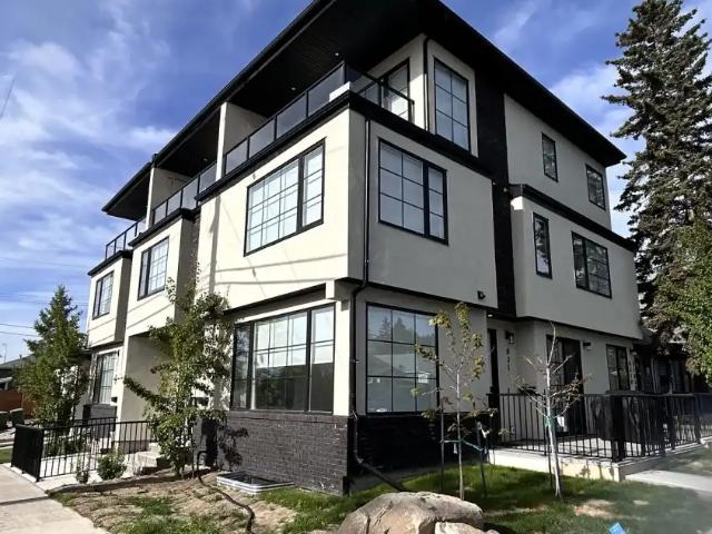 Spacious 3 Bedroom Ramsay Townhome