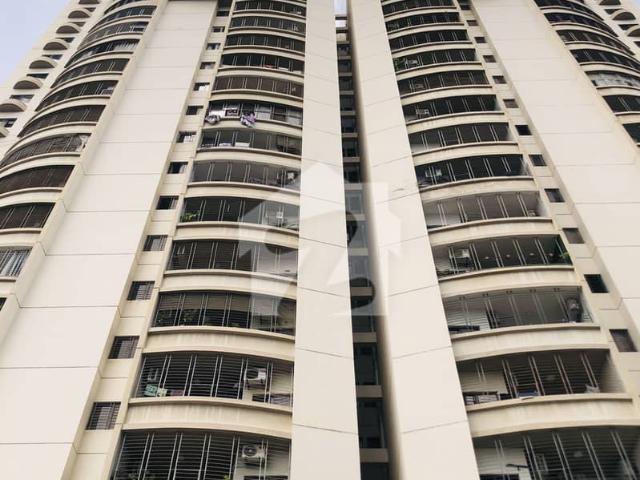 Spacious 3 Bedrooms Apartment For Sale In High Rise Gated Project Park Facing
