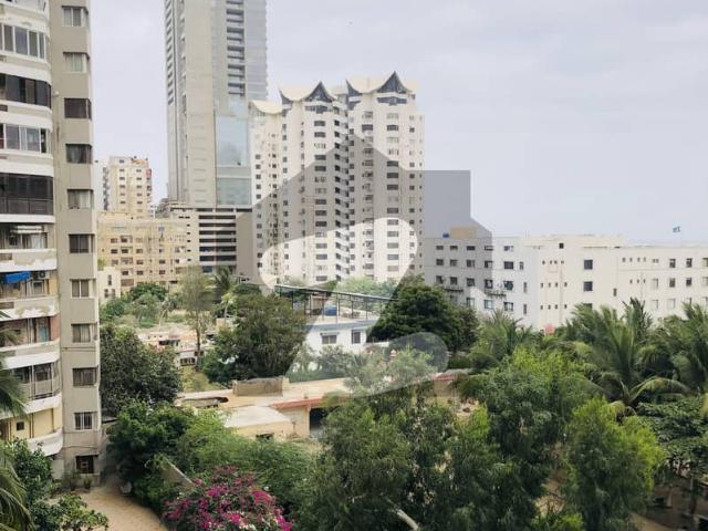 Spacious 3 Bedrooms Sea Facing Apartment On Booking With All Modern Amenities