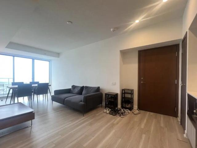 Spacious 3 beds 2 bath parking included in Bathurst and Fort York Available July 1