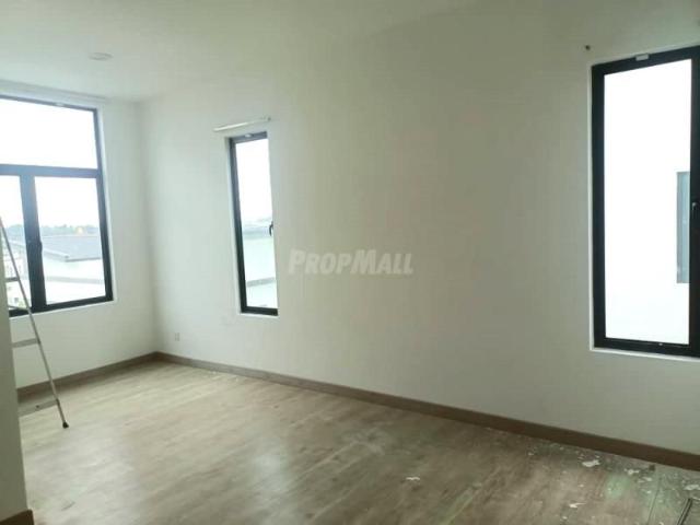 Spacious 3 Storey Semi D Corner Lot @ Puncak Saujana, Kajang