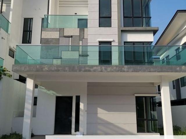 SPACIOUS 3 Storey Semi D D’Prestij Kajang Perdana, Kajang