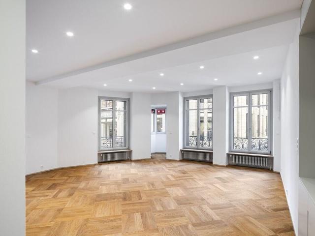 Spacious 3.5 room apartment of 93 m2 in the city center