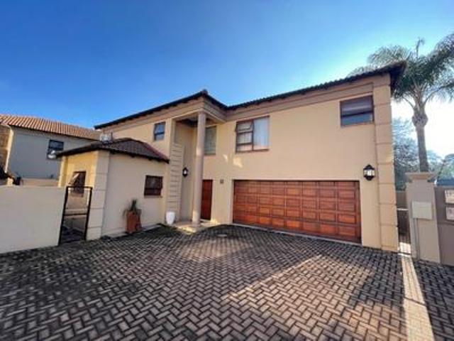spacious three bedroom cluster to re.