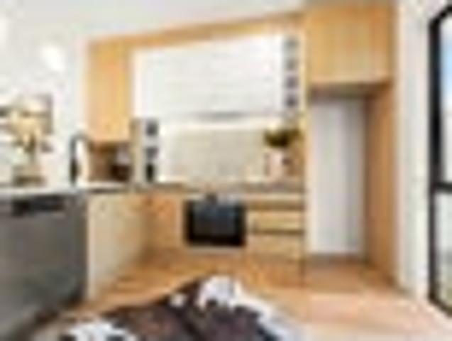 Spacious Two Beds 89m2 +Study