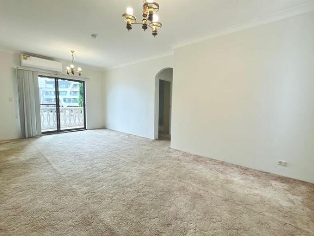Spacious Two Bedroom Unit