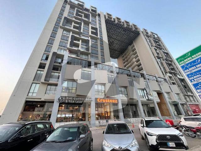 Spacious Two Bedroom Apartment Available For Monthly Rent