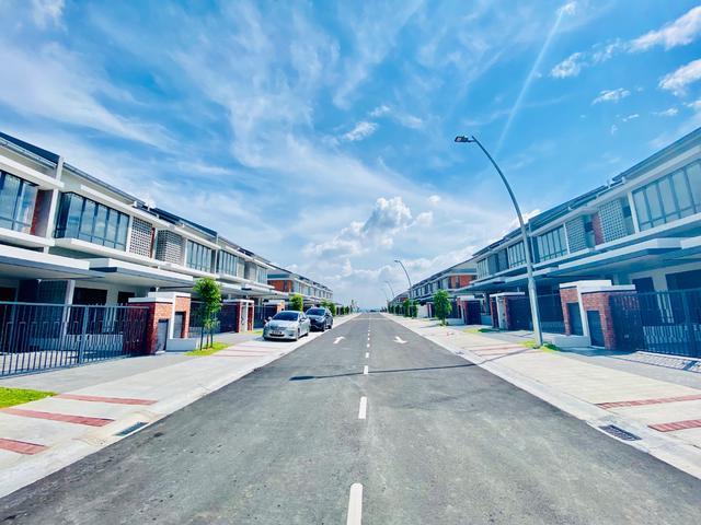 Spacious Unit Brand New 2 Storey Elmina Green 5 Shah Alam