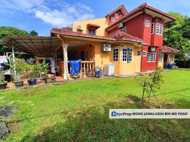 SPACIOUS UNIT & STRATEGIC LOCATION 2.5 Storey Bungalow Seksyen 3, Shah Alam