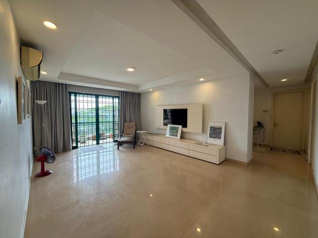 Spacious well renovated yet luxurious apartment for sale