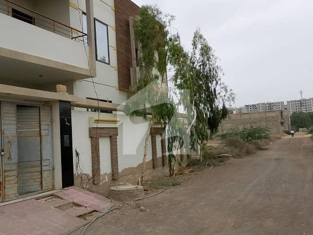 Spacious West Open Residential Plot Is Available For sale In Ideal Location Of Qureshi Society