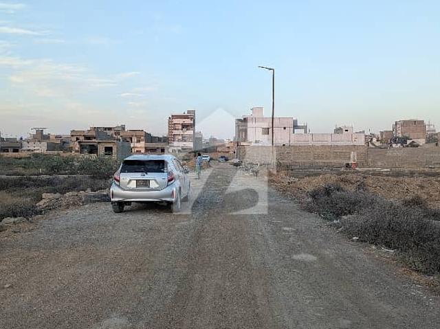 Spacious West Open Residential Plot Is Available For Sale In Ideal Location Of Qureshi Society
