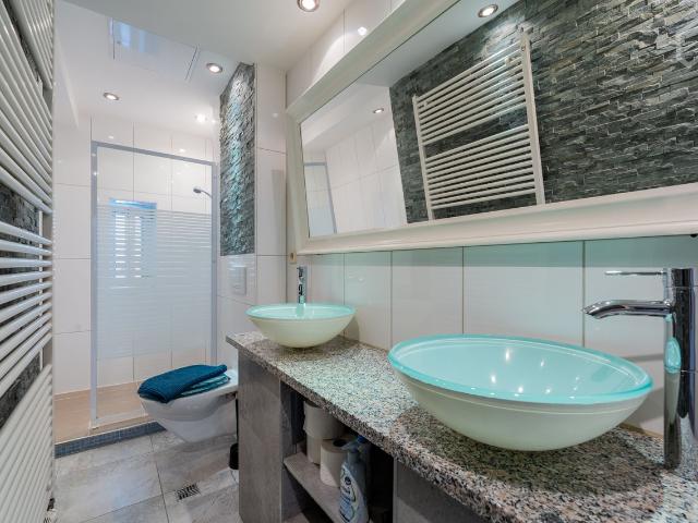 Spacious Altbau flat in Moabit Mitte, Berlin Amsterdam Apartments for Rent