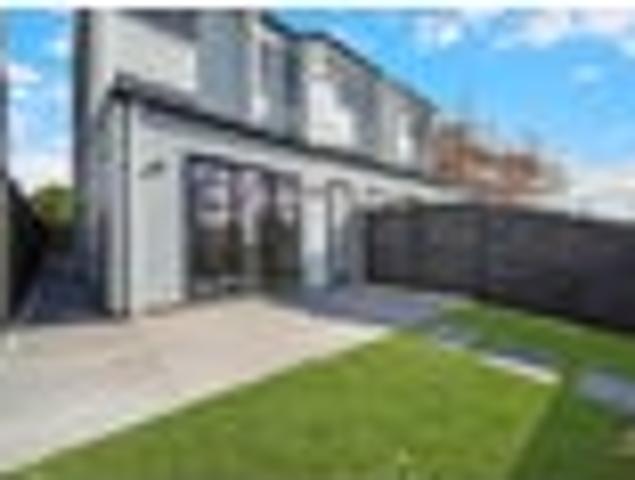 Spacious and Comfortable Family Haven in Karaka