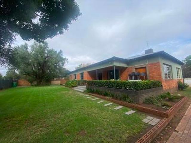 spacious and close to schools!