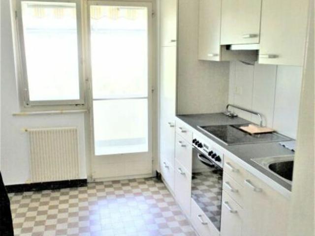 Spacious and bright apartment in a quiet location!