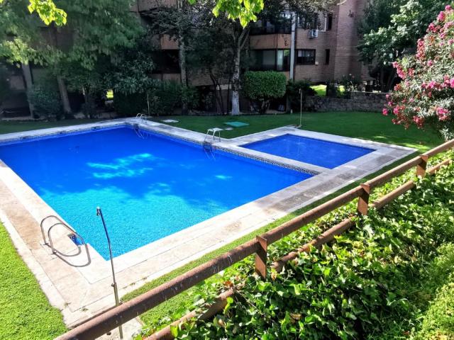 Spacious and bright studio in Majadahonda