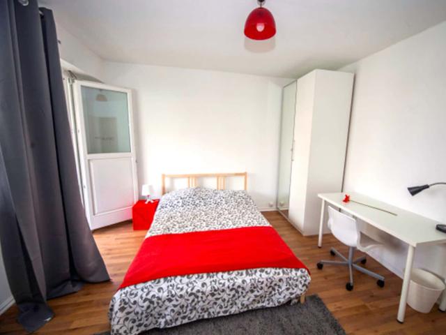Spacious and luminous room 15m² ST14
