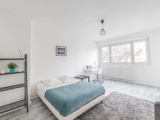 Spacious and luminous room 20m² ST21